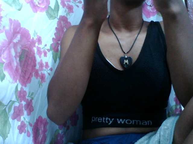 lydia11's BongaCams show and profile