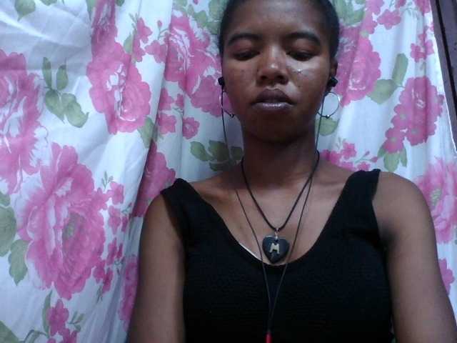 lydia11's BongaCams show and profile