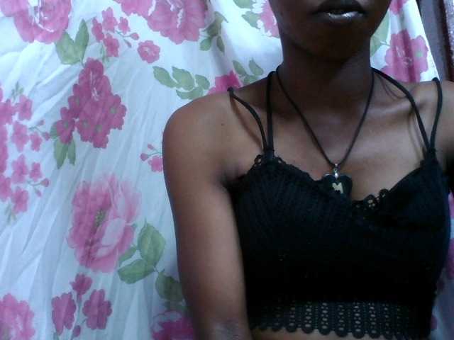 lydia11's BongaCams show and profile