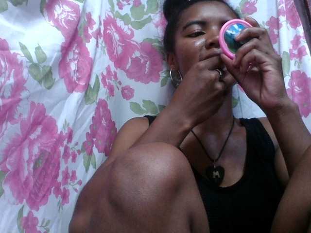 lydia11's BongaCams show and profile