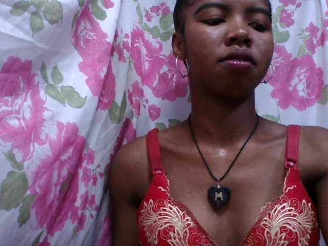 lydia11's BongaCams show and profile