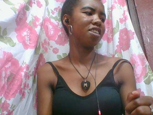 lydia11's BongaCams show and profile