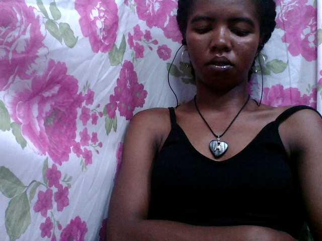 lydia11's BongaCams show and profile