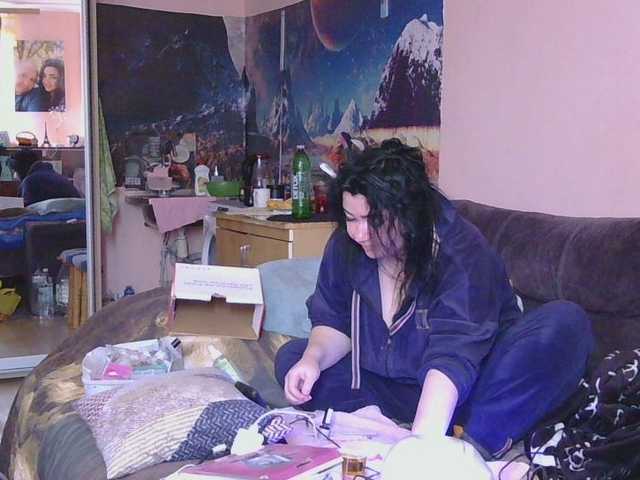 Medjik-lool's BongaCams show and profile