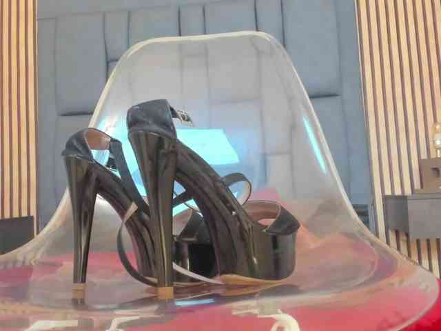 candela-collins webcam