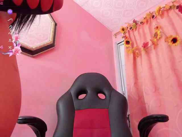 AliaAsad webcam