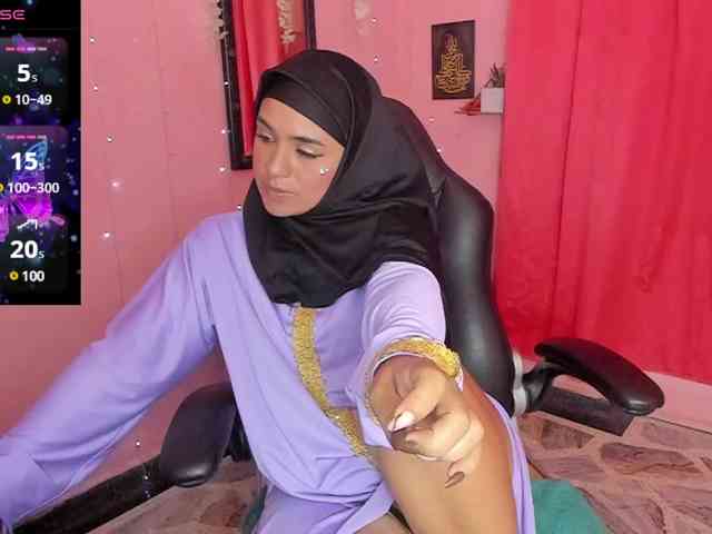 AliaAsad webcam