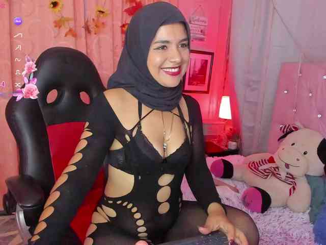 AliaAsad webcam