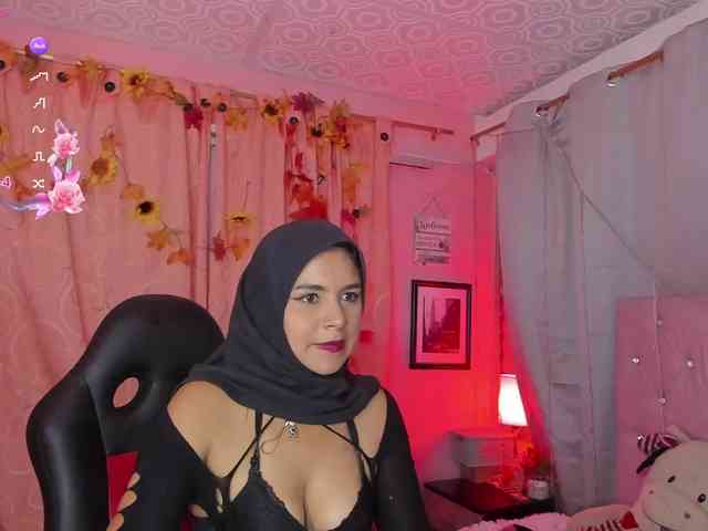 AliaAsad webcam