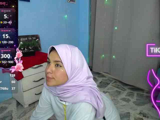 AliaAsad webcam