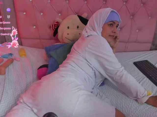 AliaAsad webcam