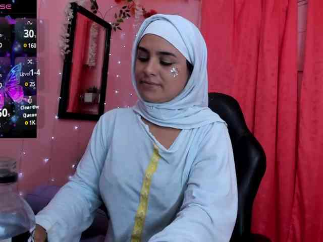 live cam bedroom AliaAsad