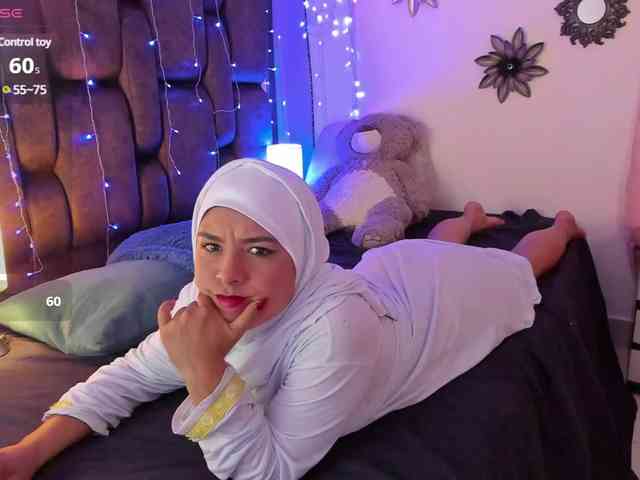 AliaAsad webcam