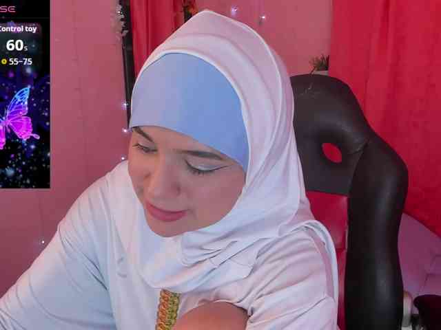 AliaAsad webcam
