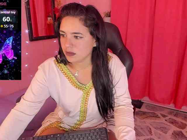 AliaAsad webcam