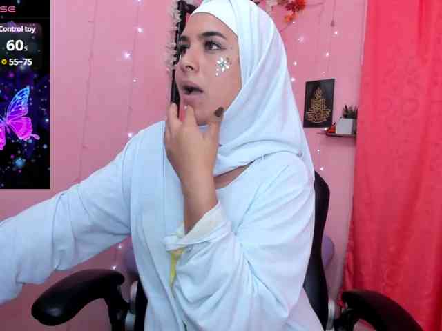 AliaAsad webcam
