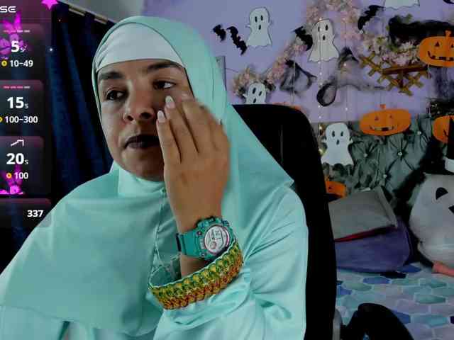 AliaAsad webcam