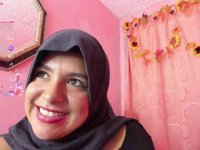 AliaAsad webcam