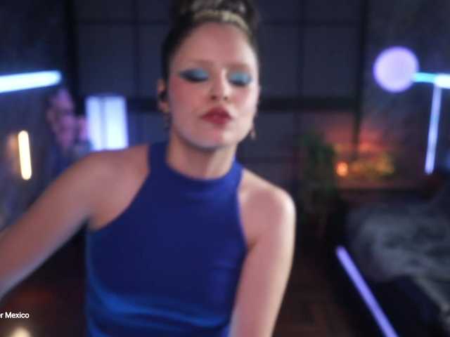 Alessa-Goreng's BongaCams show and profile