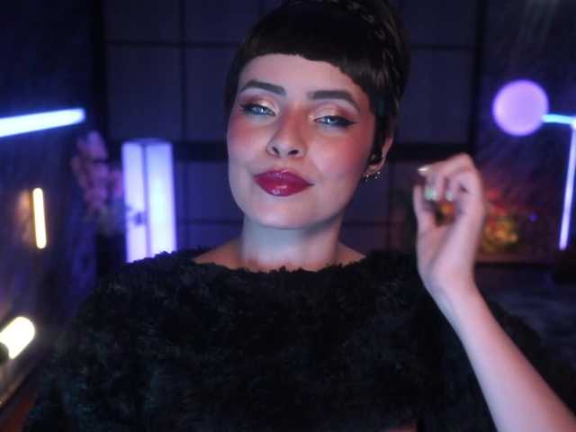 Alessa-Goreng's BongaCams show and profile