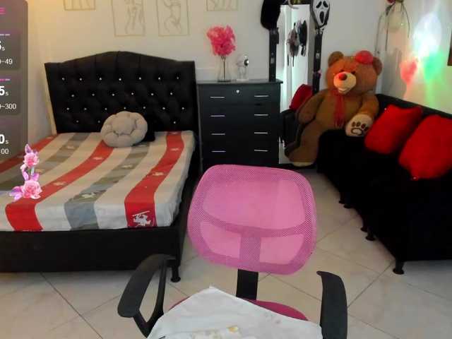 Melanny-lopez-18's BongaCams show and profile