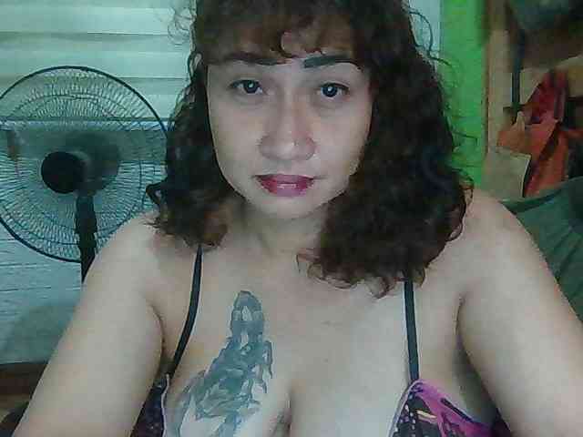 Jeansy23 webcam