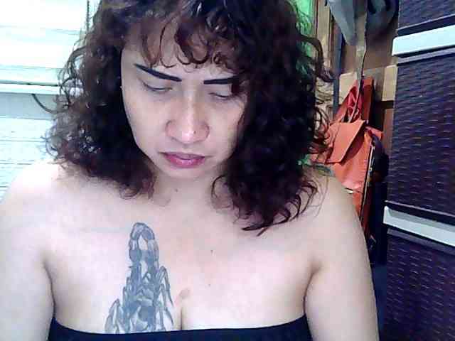 Jeansy23 webcam