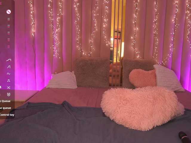 CarolinaDi's BongaCams show and profile