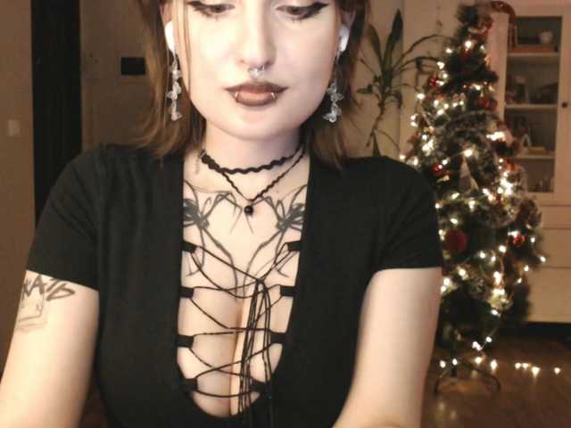 momorenaaa's BongaCams show and profile