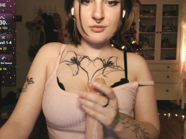 momorenaaa's BongaCams show and profile