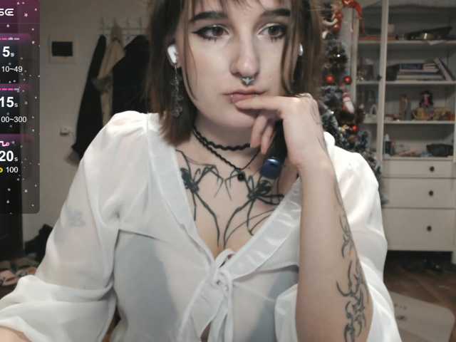 momorenaaa's BongaCams show and profile