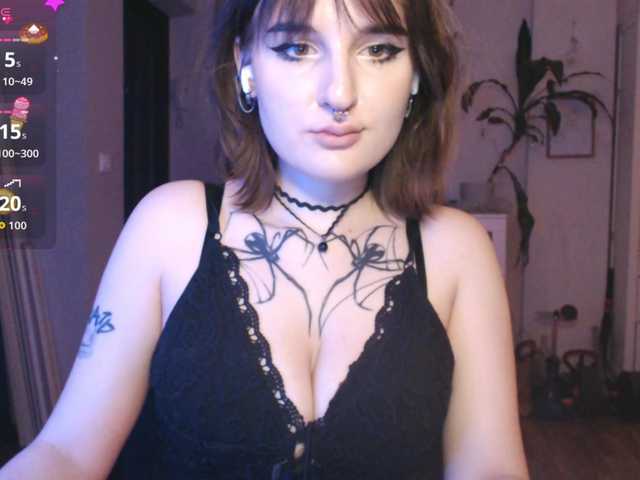 momorenaaa's BongaCams show and profile