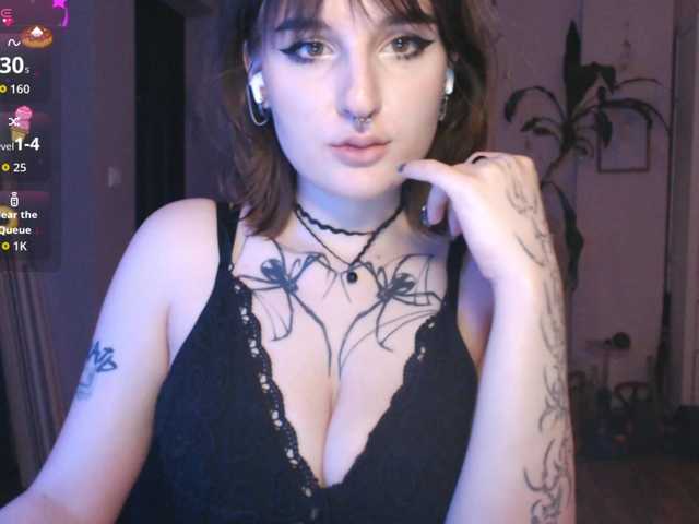 momorenaaa's BongaCams show and profile