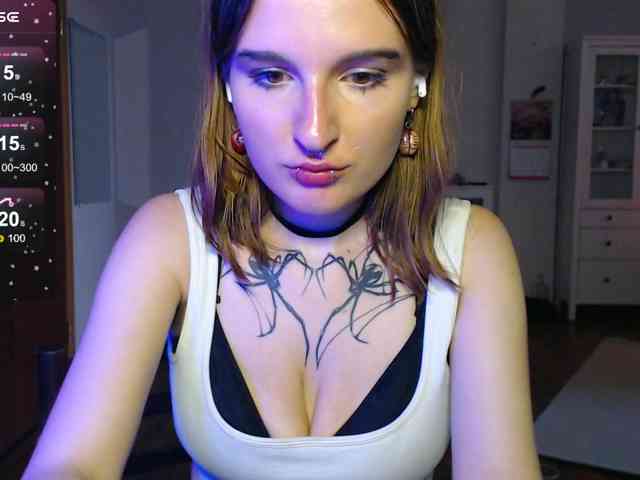 momorenaaa webcam