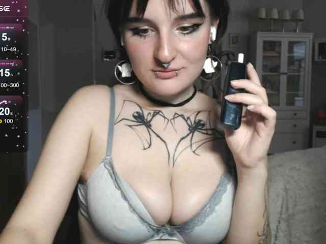 momorenaaa webcam