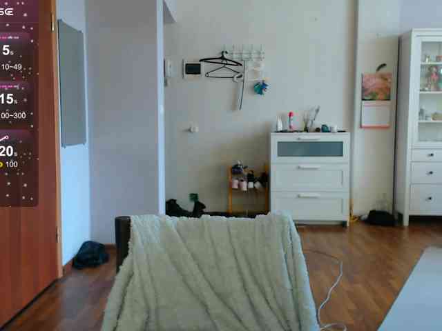 momorenaaa webcam