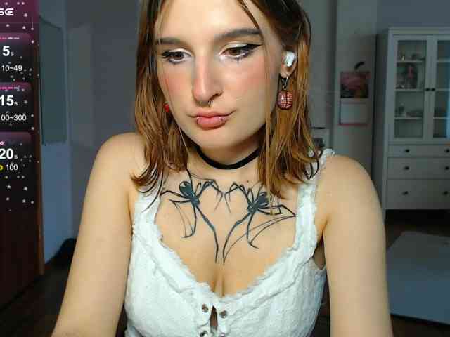 momorenaaa webcam