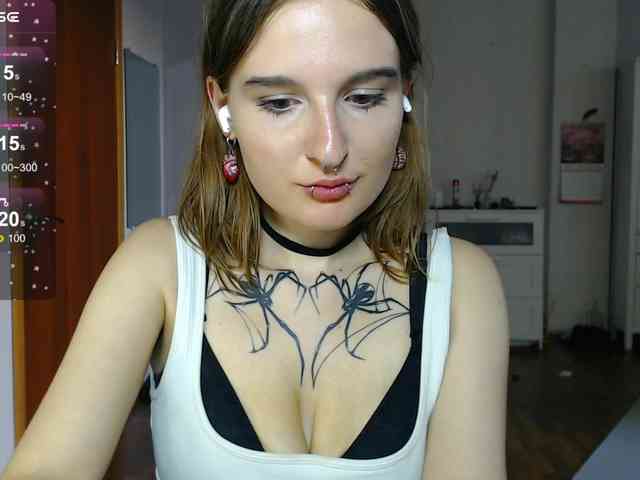 momorenaaa webcam