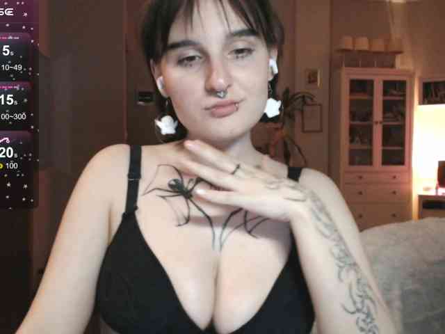 momorenaaa webcam