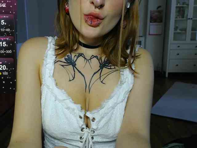 momorenaaa webcam