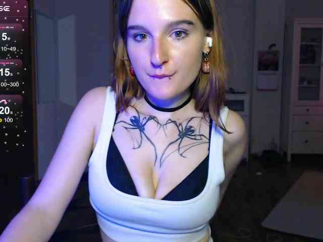 momorenaaa webcam