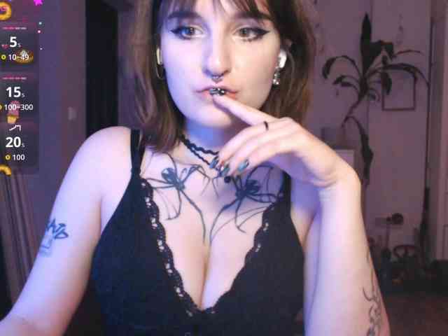 momorenaaa Live Webcam on BongaCams