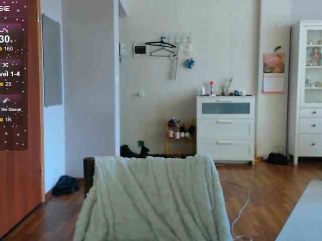 momorenaaa webcam