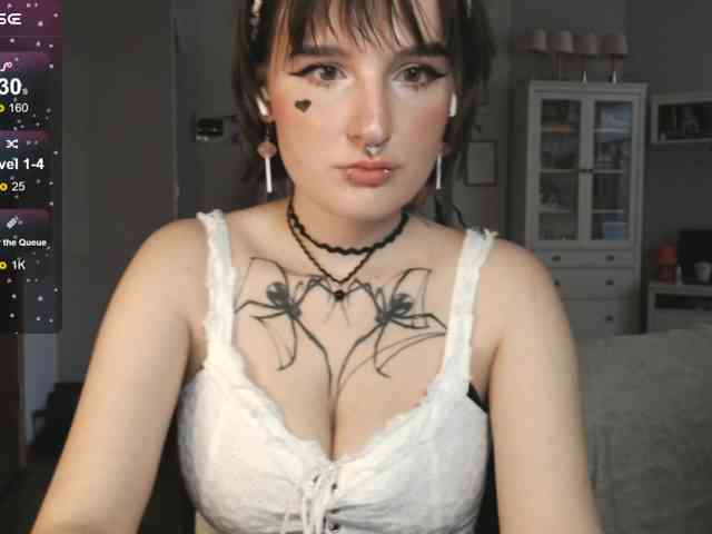 momorenaaa webcam