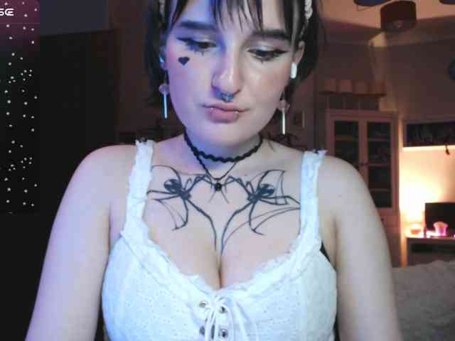 momorenaaa webcam