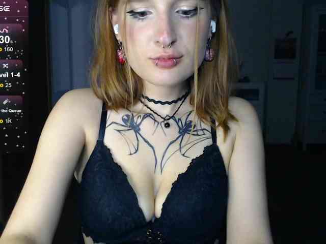 momorenaaa webcam
