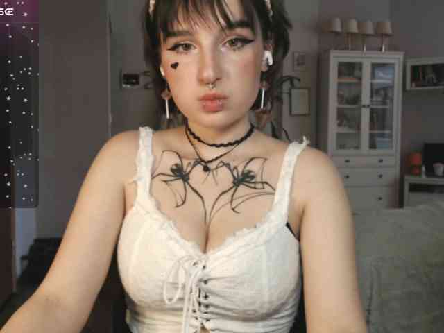 momorenaaa webcam