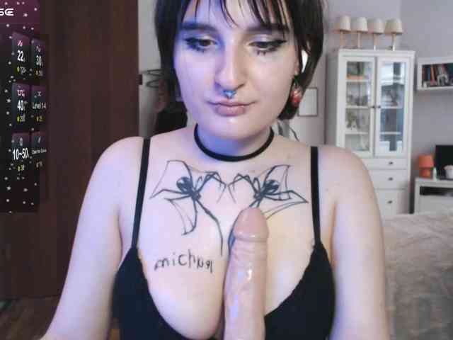 momorenaaa webcam