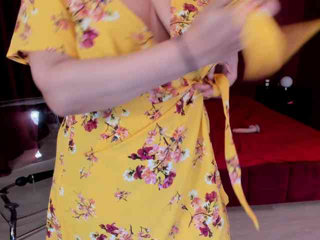 ExoticB3auty webcam