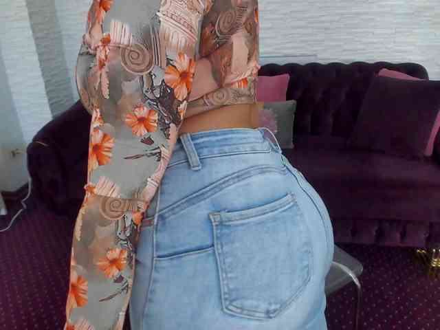 ExoticB3auty webcam